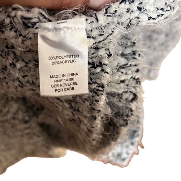 Peyton Primrose Open Front Fuzzy Sweater - Picture 8 of 9